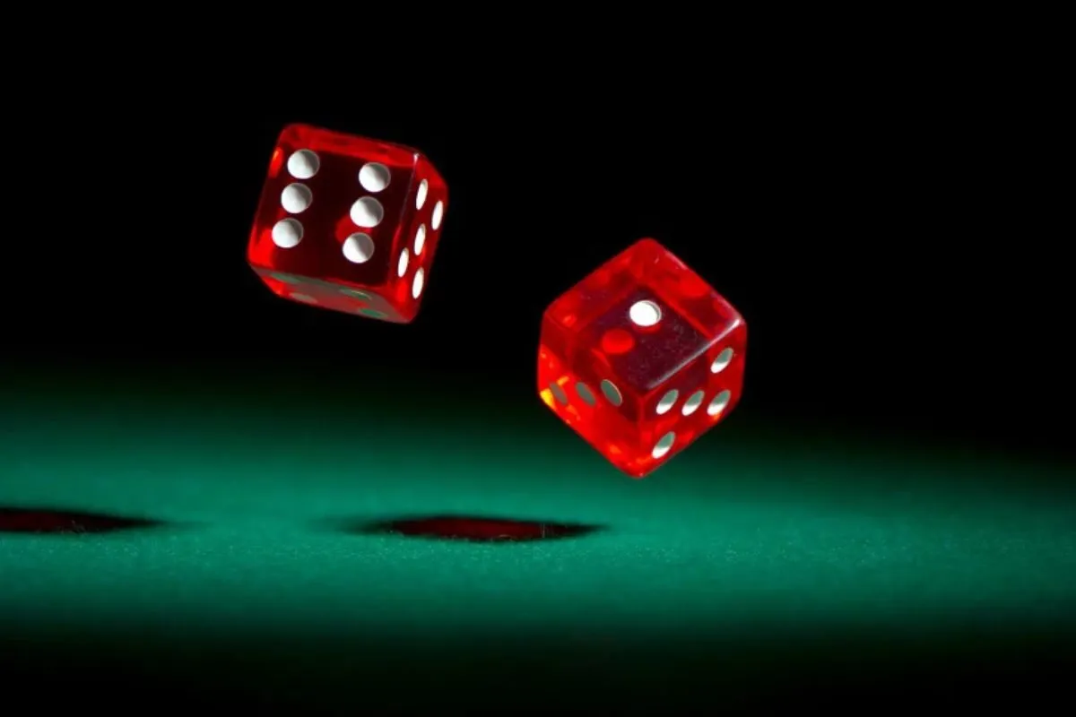 công dụng của xúc xắc trong game bài