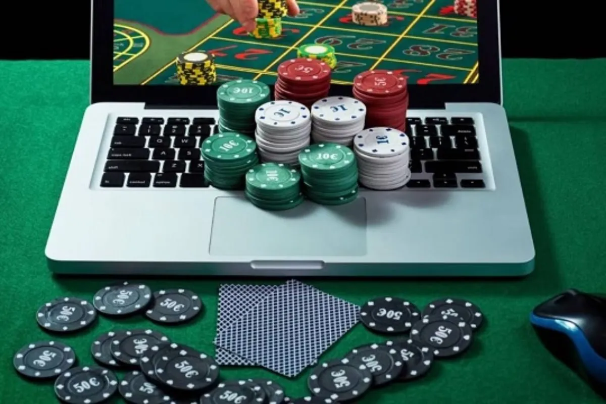 game bài trực tuyến khác gì game bài truyền thống